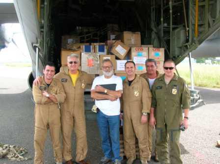 L’equipaggio del primo volo col nostro coordinatore nel 2005